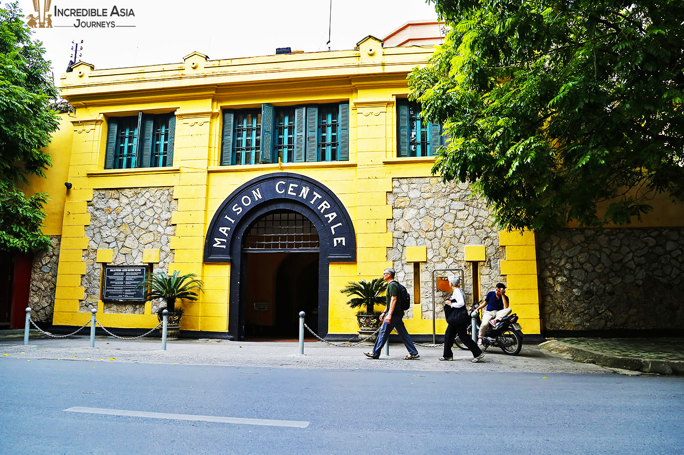 Hoa Lo Prison